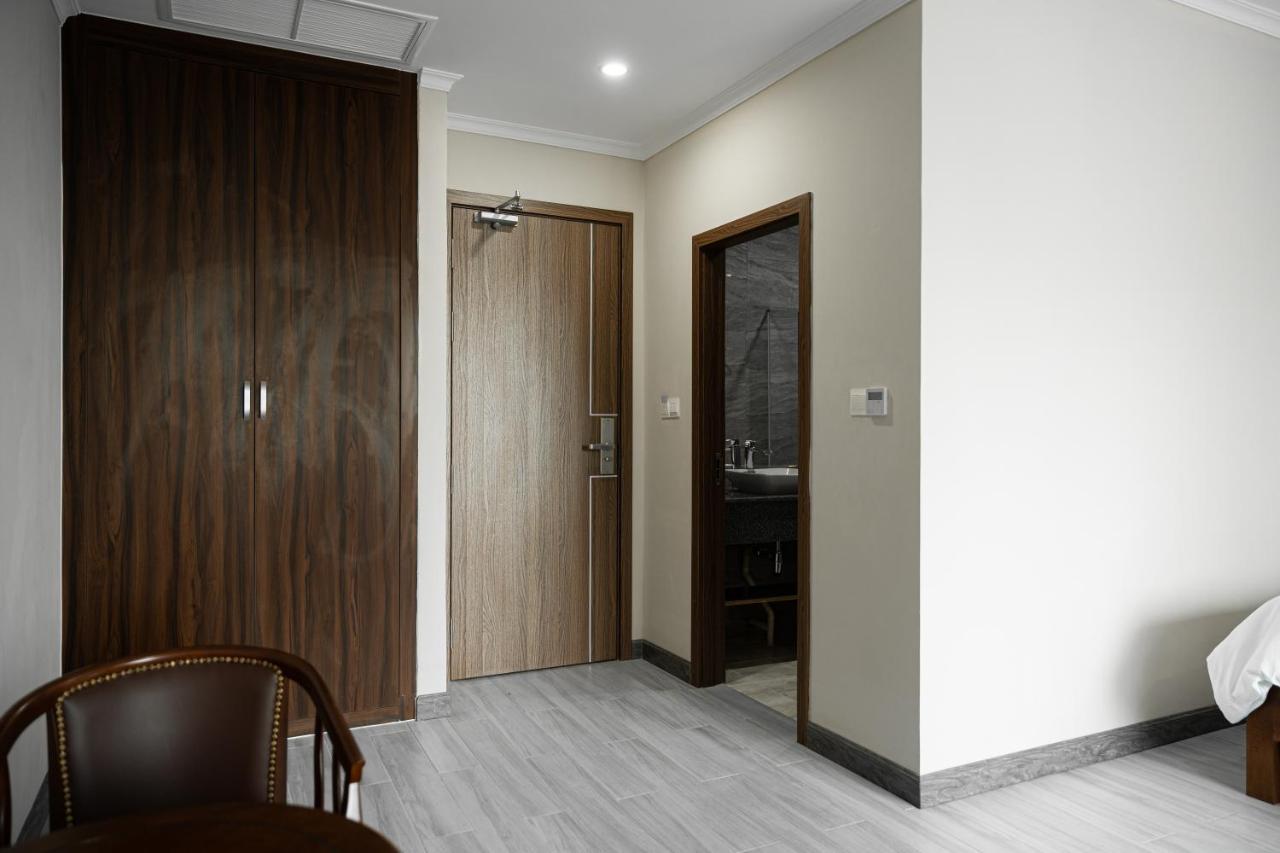 The Onra Hotel พนมเปญ ภายนอก รูปภาพ