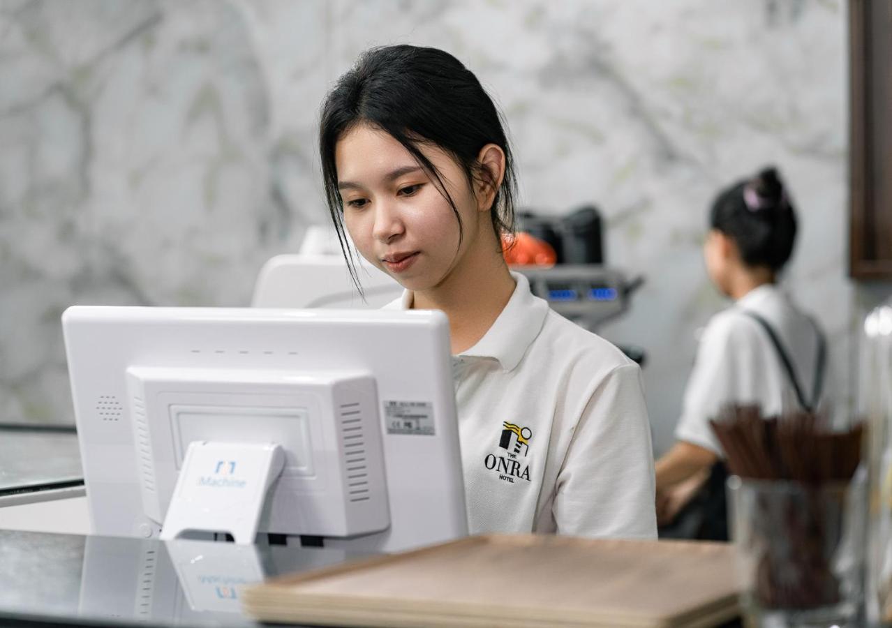 The Onra Hotel พนมเปญ ภายนอก รูปภาพ