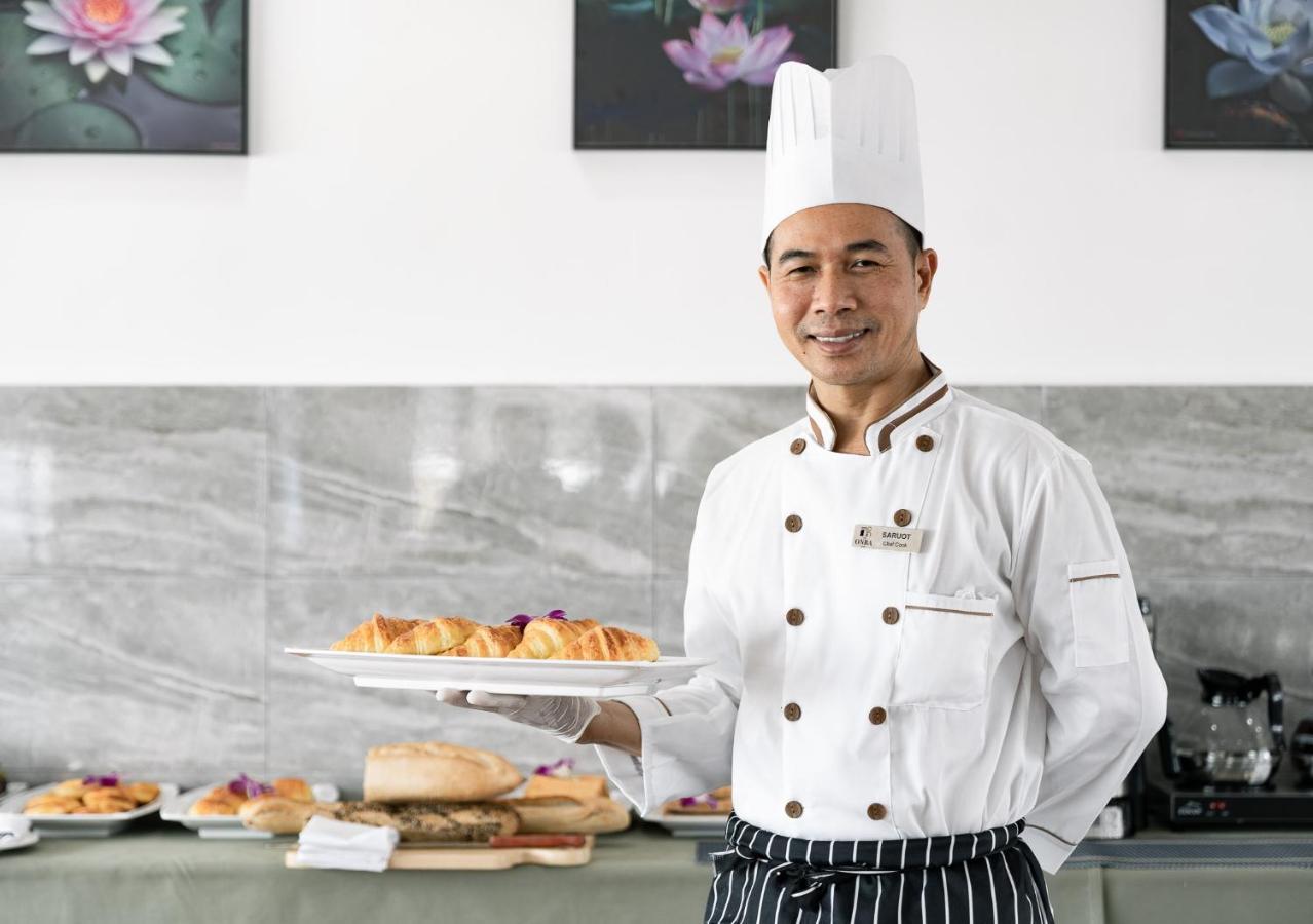 The Onra Hotel พนมเปญ ภายนอก รูปภาพ
