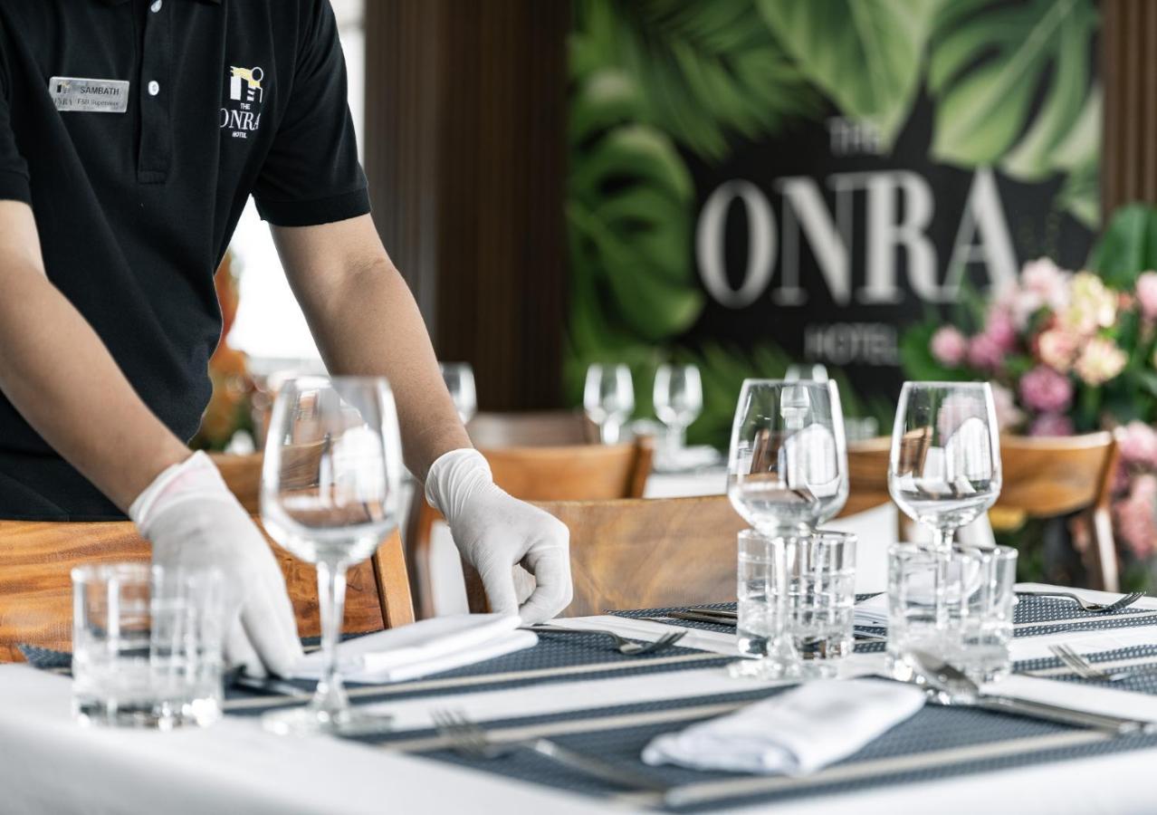 The Onra Hotel พนมเปญ ภายนอก รูปภาพ