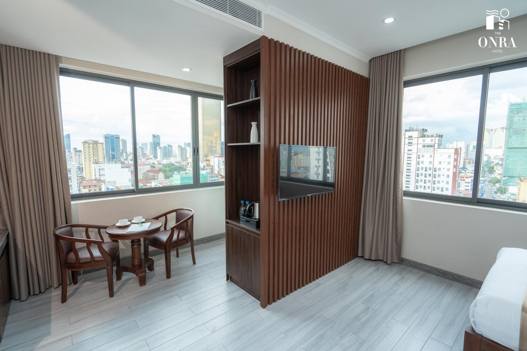 The Onra Hotel พนมเปญ ภายนอก รูปภาพ
