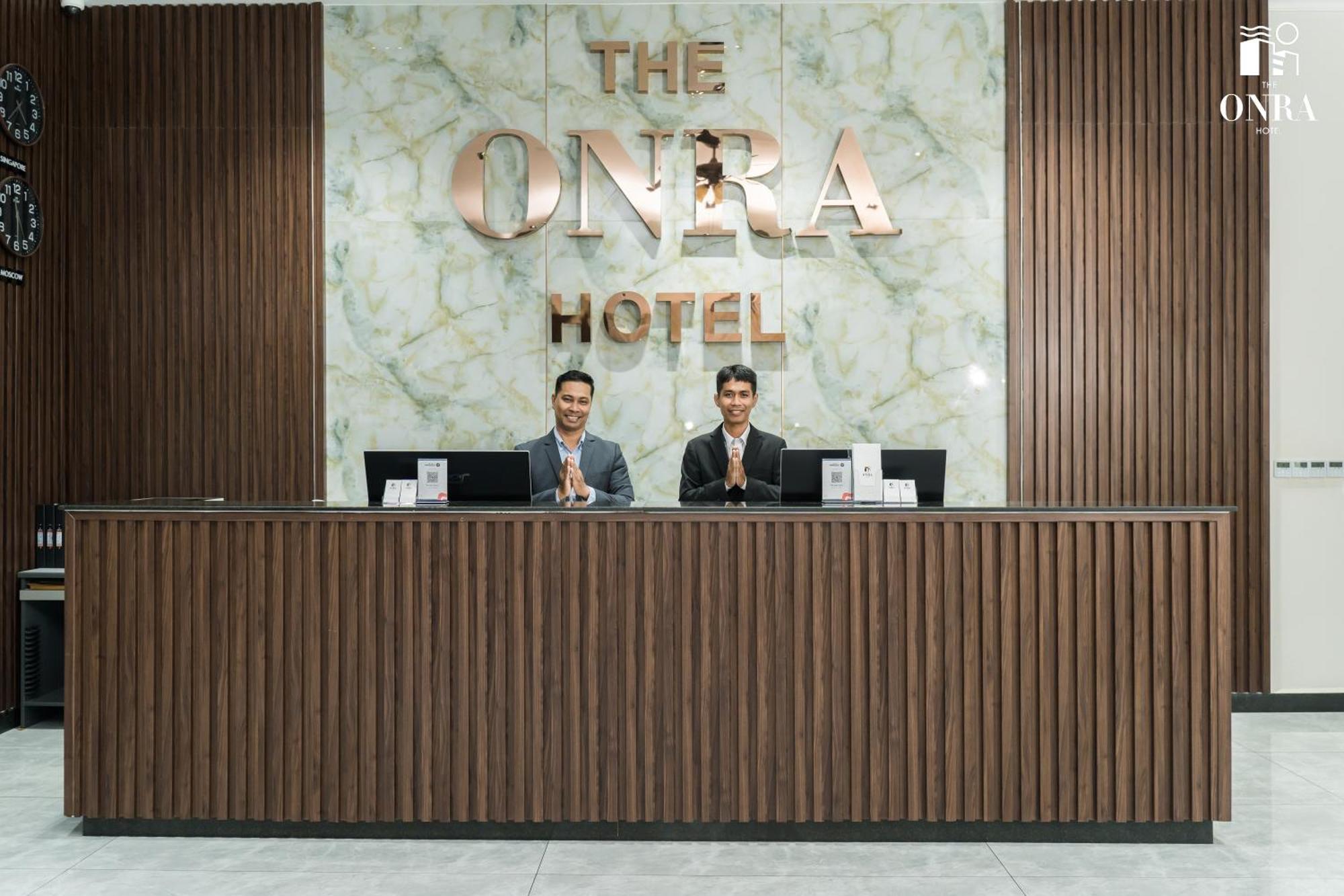 The Onra Hotel พนมเปญ ภายนอก รูปภาพ