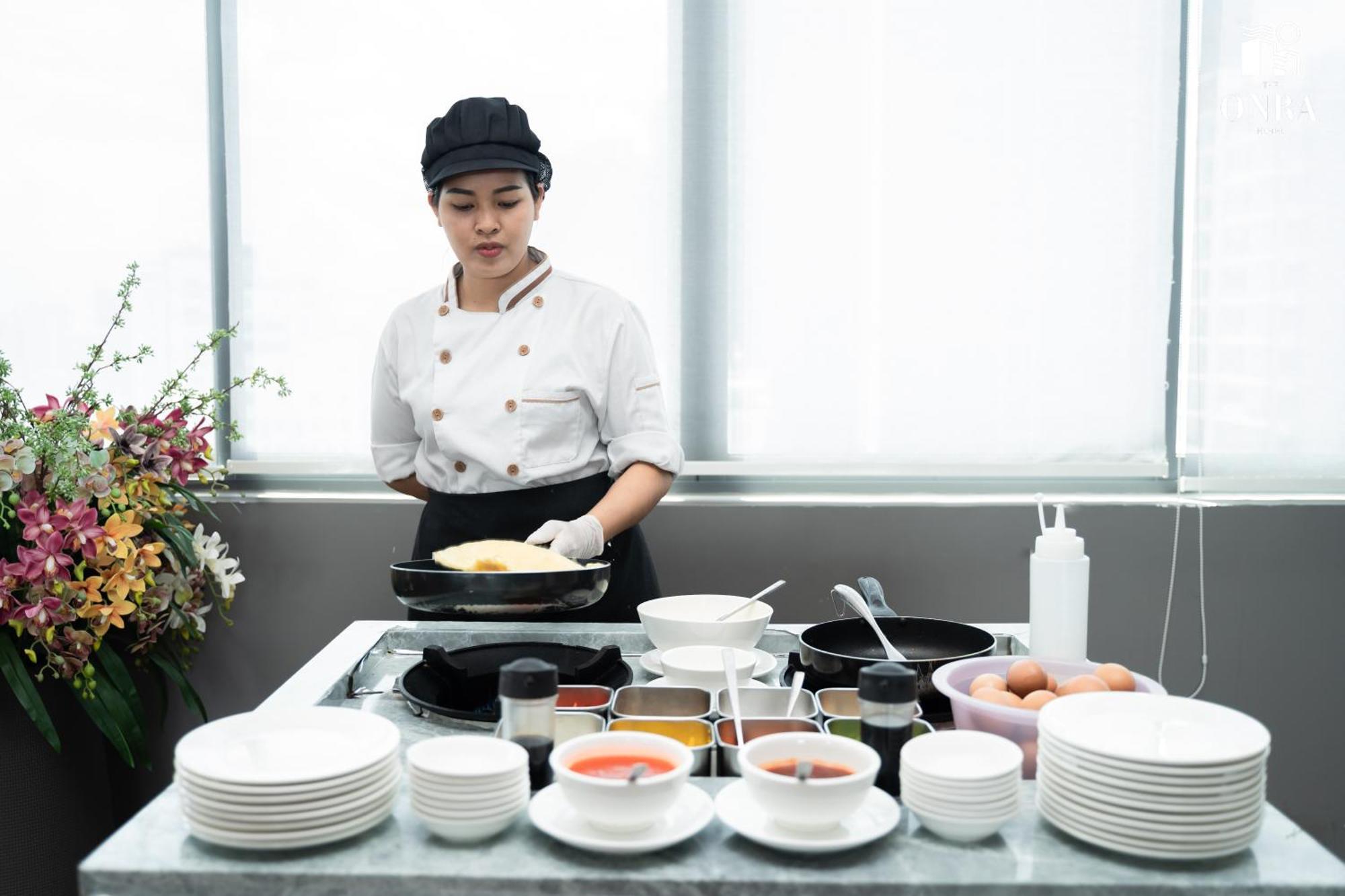 The Onra Hotel พนมเปญ ภายนอก รูปภาพ